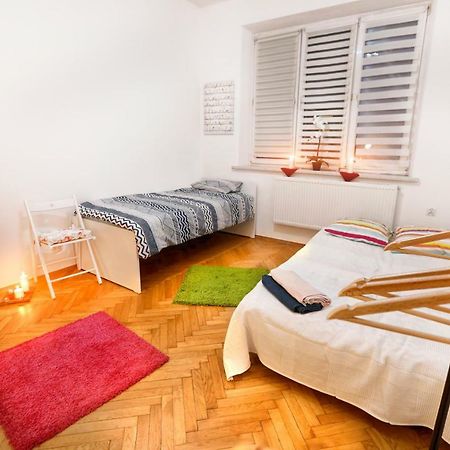 Big&Bright- Golden Apartments- Old Town Krakow Bagian luar foto