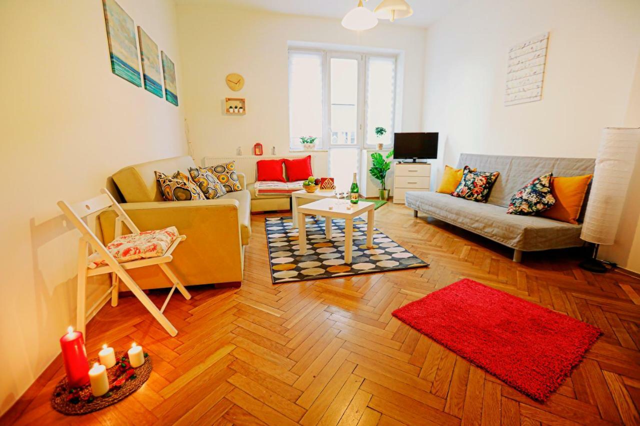 Big&Bright- Golden Apartments- Old Town Krakow Bagian luar foto
