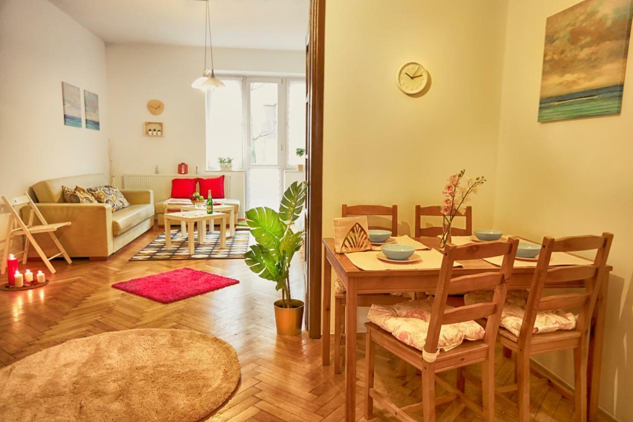 Big&Bright- Golden Apartments- Old Town Krakow Bagian luar foto